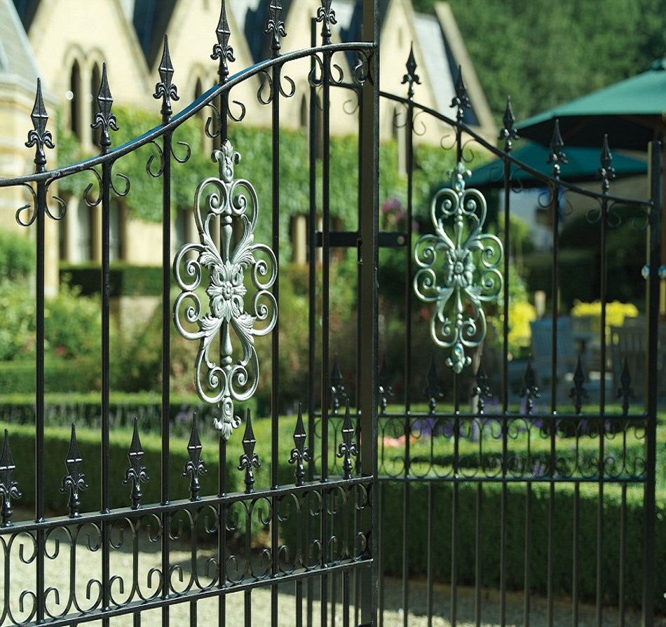 Royale Premier Arched Iron Estate Gates