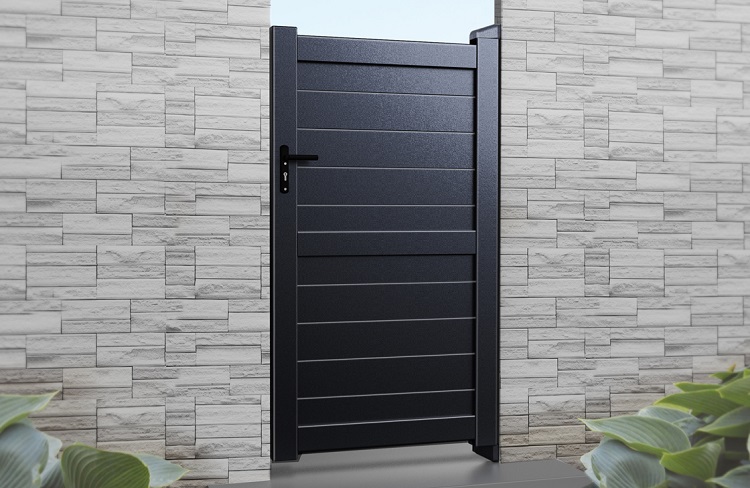 Kensington aluminium side gate in black powdercoat 