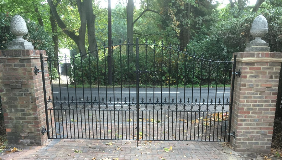 Talisman arched estate gates