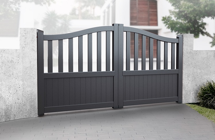Sussex aluminium driveway gates powder coated anthracite grey