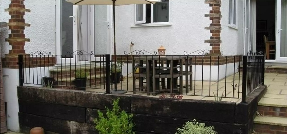 Winchester ornate railings